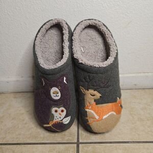L.L. BEAN Women's Daybreak Scuffs, Motif, Dusty Olive/Forest Friends LIKE NEW